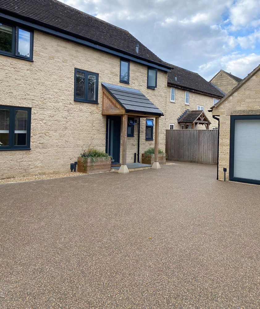 Fowler Hicks Landscapes | Resin-Bound Driveway | Witney